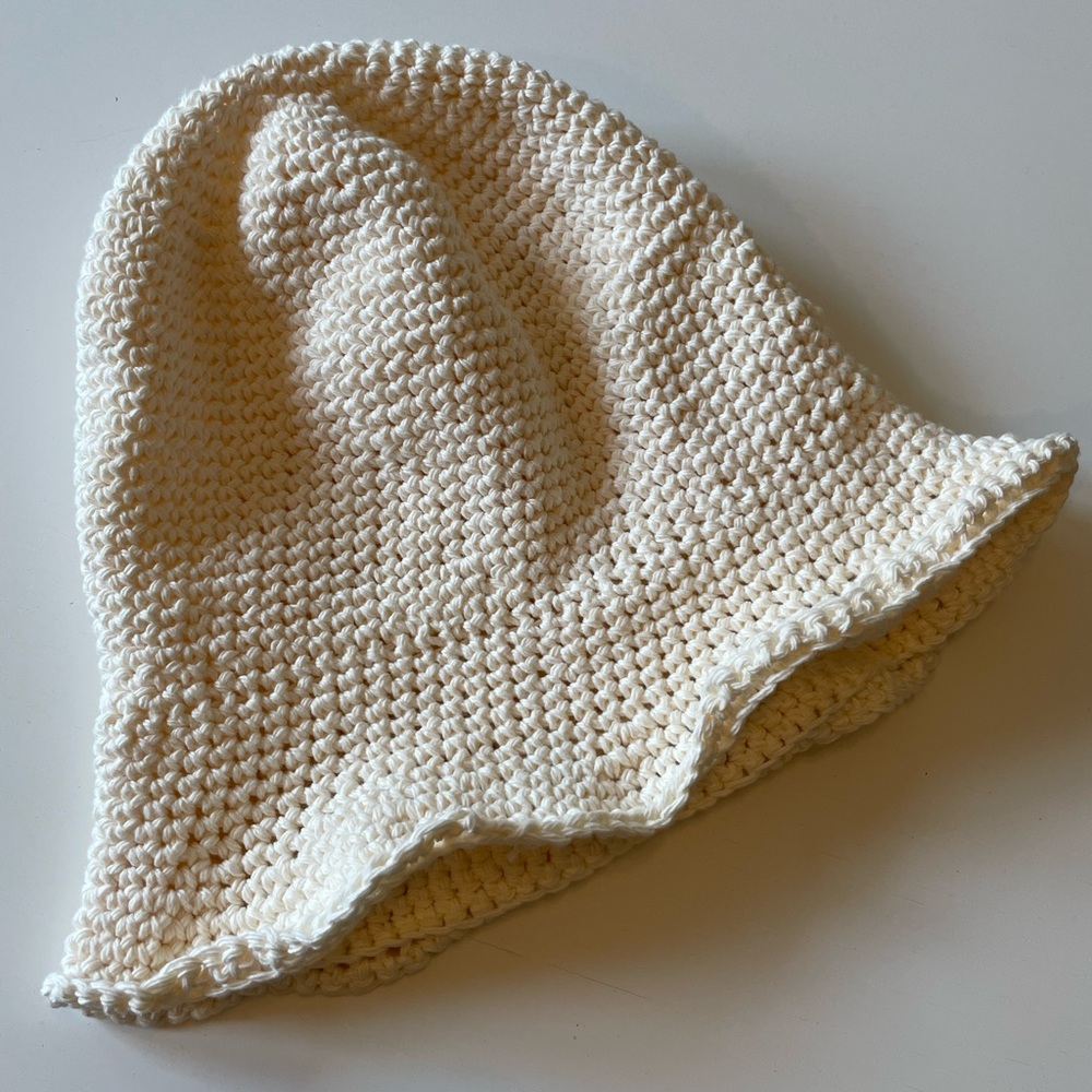 NEW FINAL SALE Off White Crochet Bucket Hat